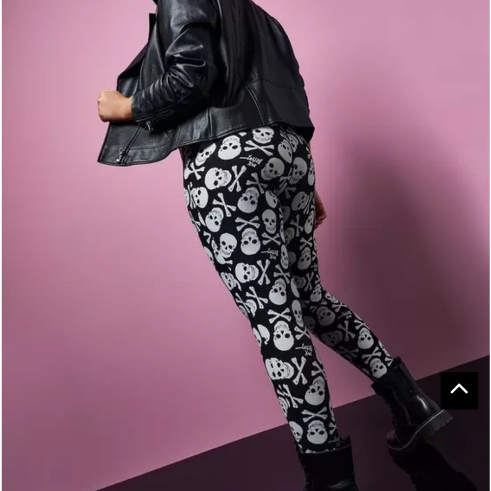 Torrid Betsey Johnson NWT skull leggings - Picture 2 of 7